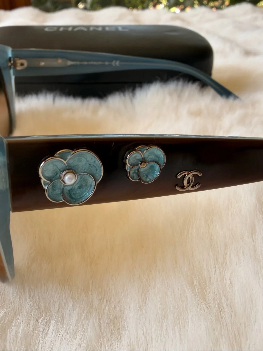 CHANEL Camellia Floral Sunglasses 5187-H-A Blue Tortoise Italy